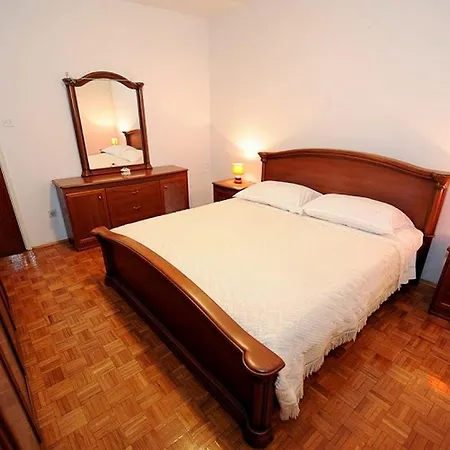 Apartment Andrea Zadar